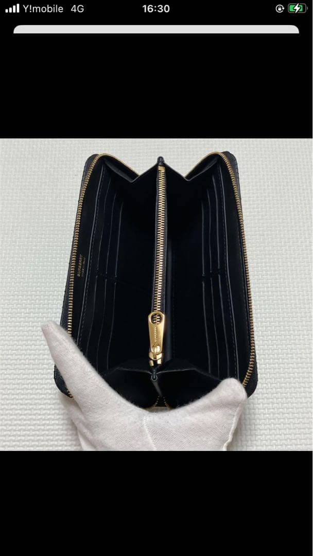 極美品　BURBERRY レザーラウンドジップ長財布　キルティング　黒　TBロゴ