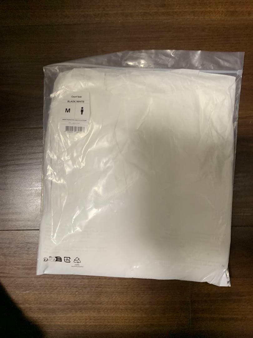 On Court Tank Mサイズ　BLACKWHITE シェルトン　テニス