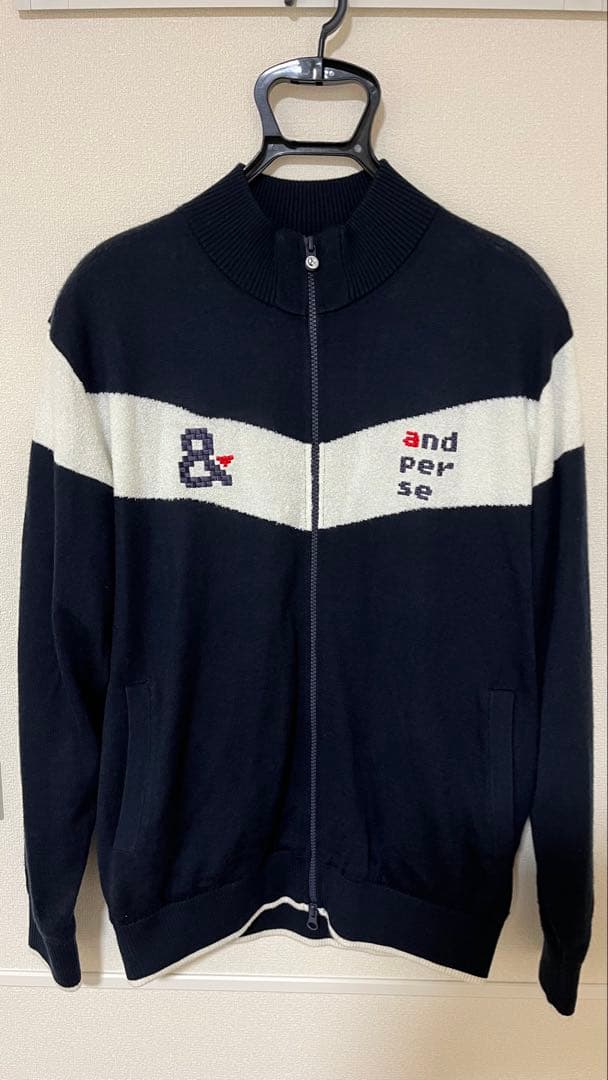 【美品】アンパスィ　ジッパー付きニット