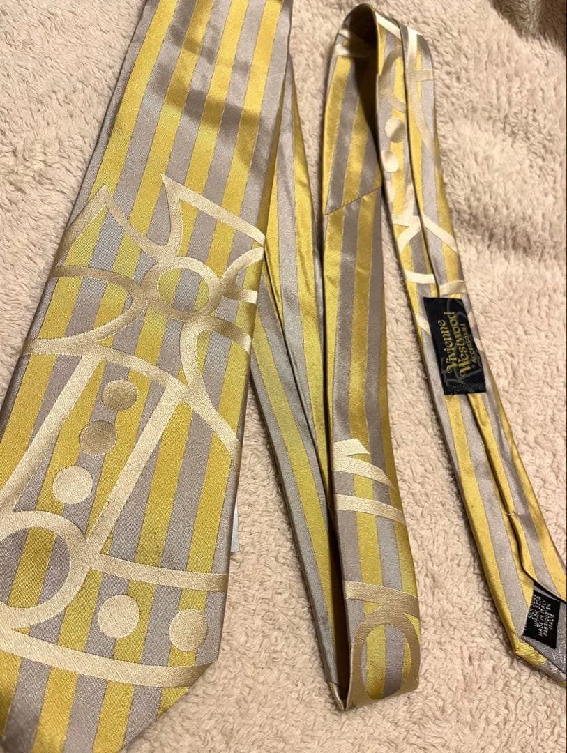 【新品】入手困難 ヴィヴィアンウエストウッド ネクタイ オーブ 黄 ストライプ