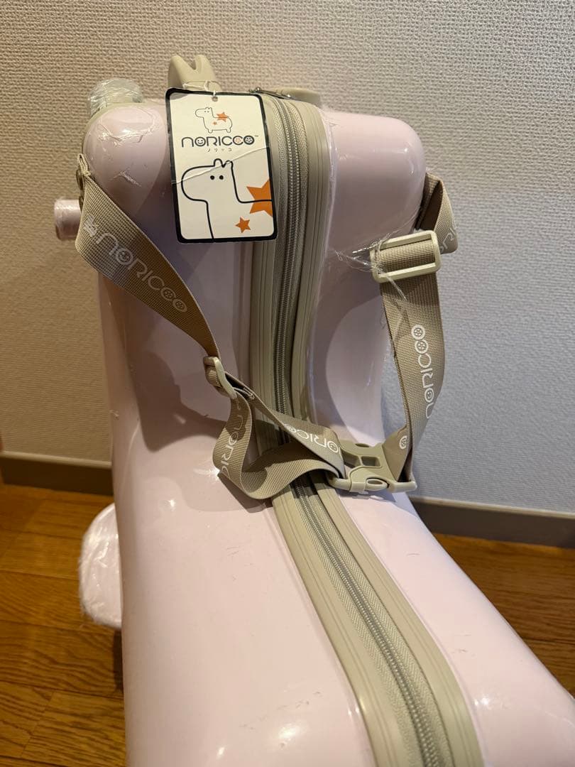 ノリッコ　キャリーケース　くすみピンク　座れるキャリーケース