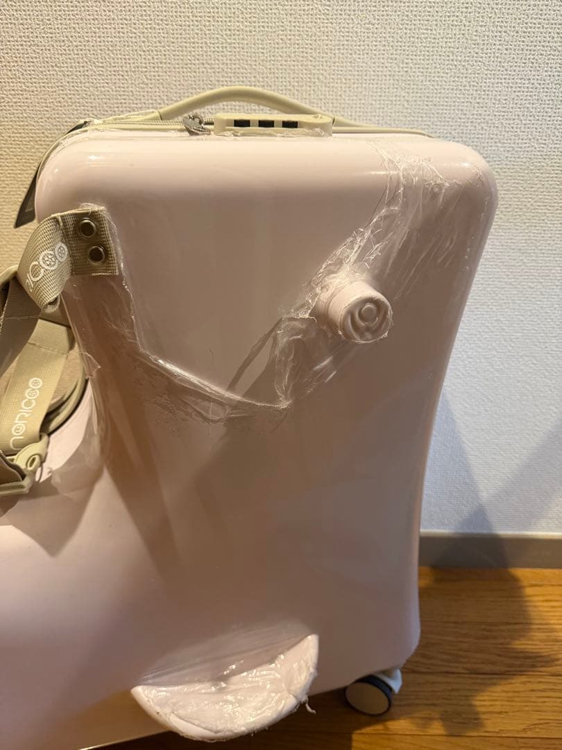 ノリッコ　キャリーケース　くすみピンク　座れるキャリーケース