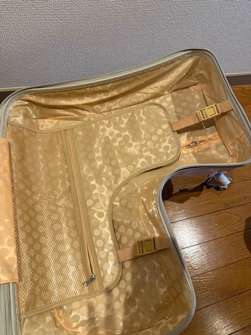 ノリッコ　キャリーケース　くすみピンク　座れるキャリーケース