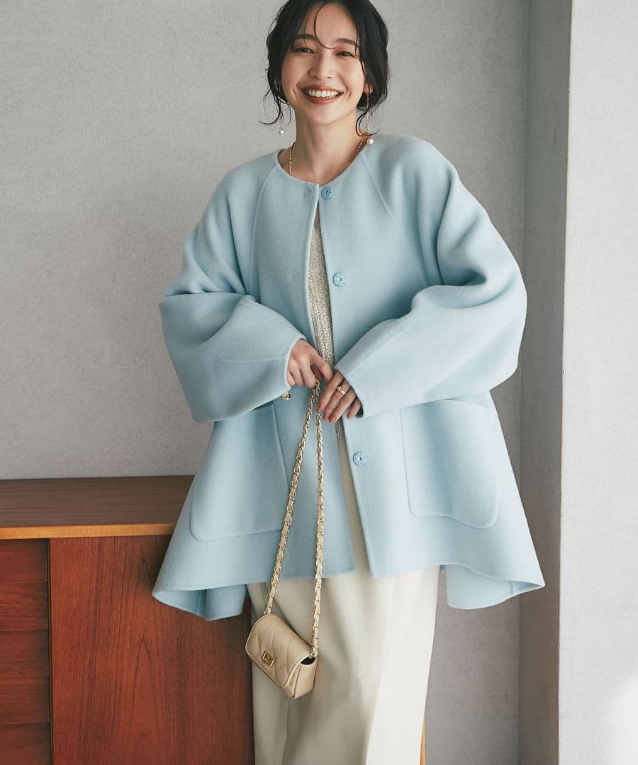 ライトラグランフレアコート　La boutique BonBon サックスブルー