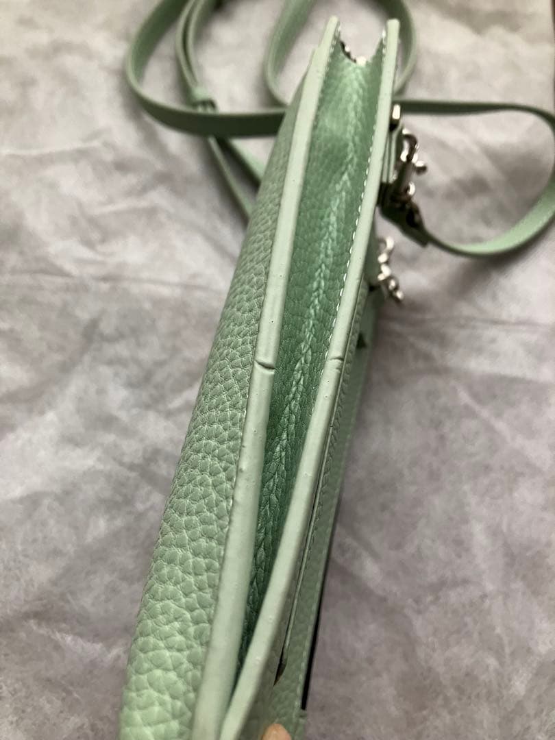 ヤンチェオンテンバール スマホショルダー