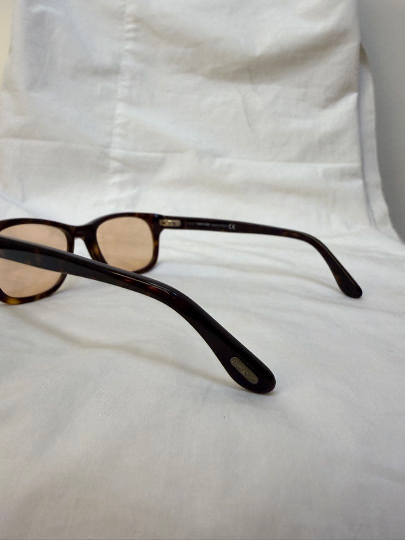 トムフォード TF5147ブラウンレンズ 52□17 メガネ サングラス　度なし