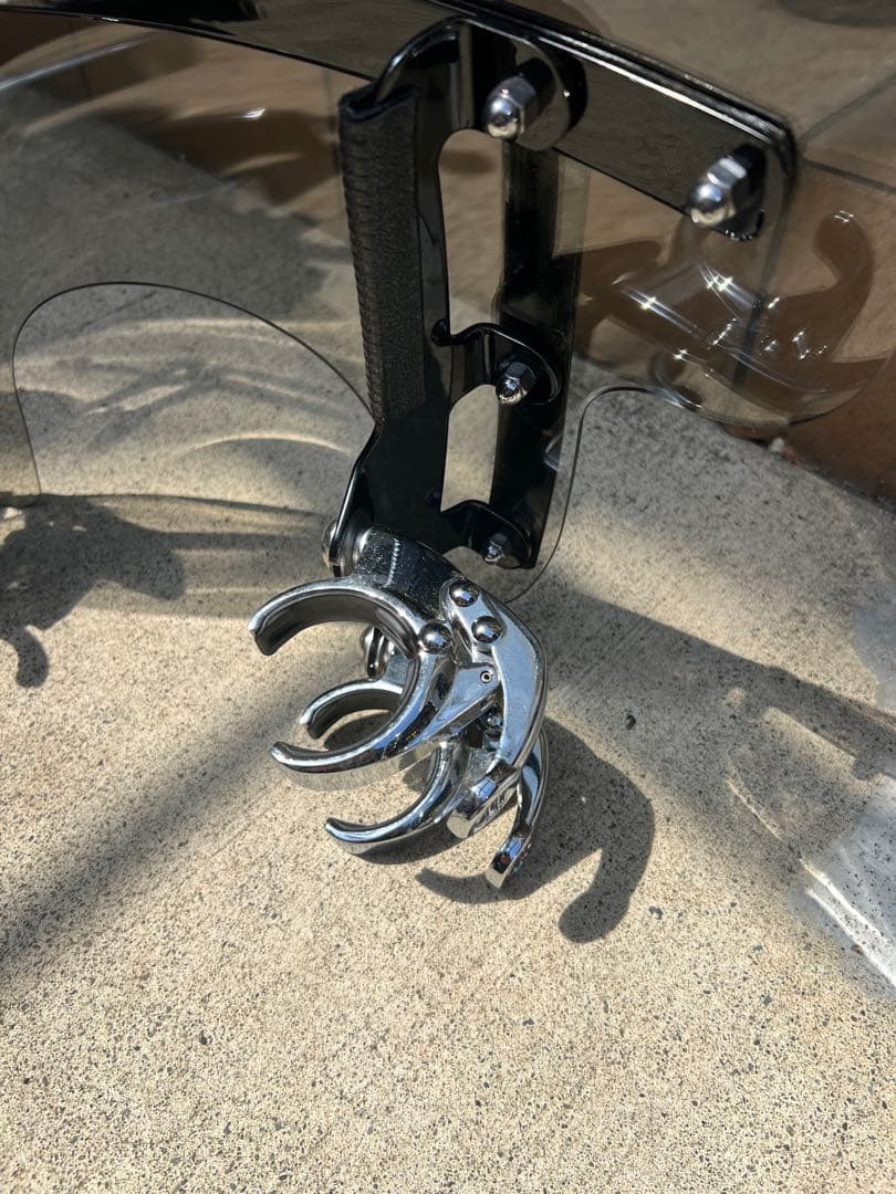 値下げ‼️ハーレーダビッドソン　ワンタッチ　純正スクリーンシールド　49mm対応