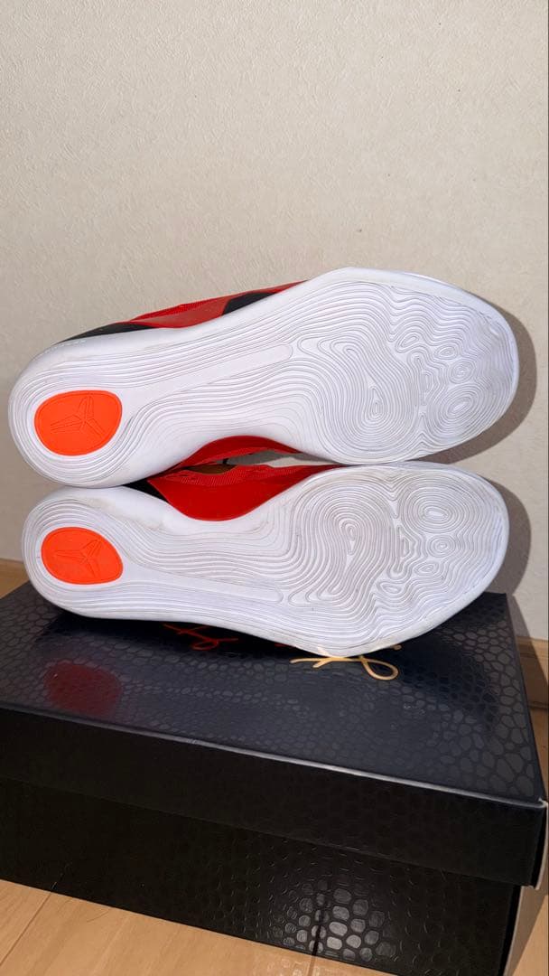 極美品NIKE KOBE9EMPROTRO レッド 30cmコービー9 バッシュ