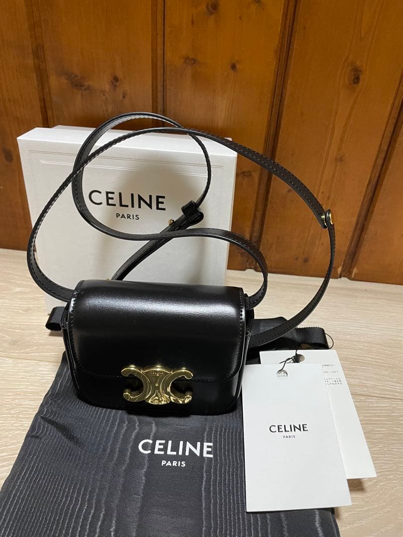 セリーヌ　ミニトリオンフ　ショルダー