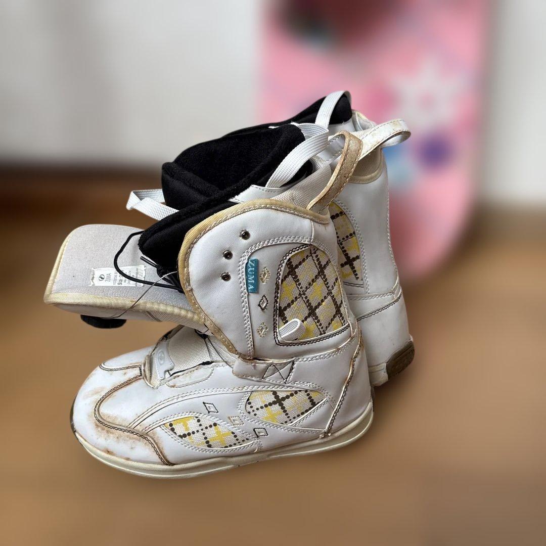 ピンク花柄スノーボードとブーツセット