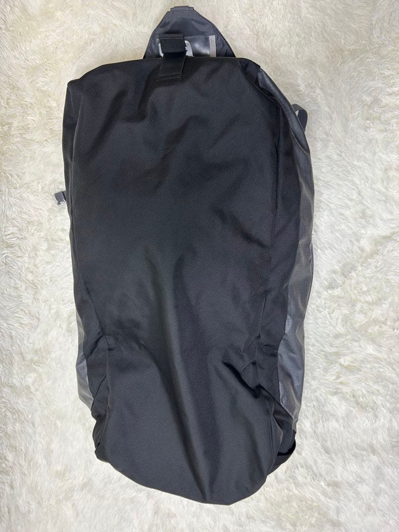 Salomon アウトライフ70L アウトライフ ダッフルバック旅行バッグ