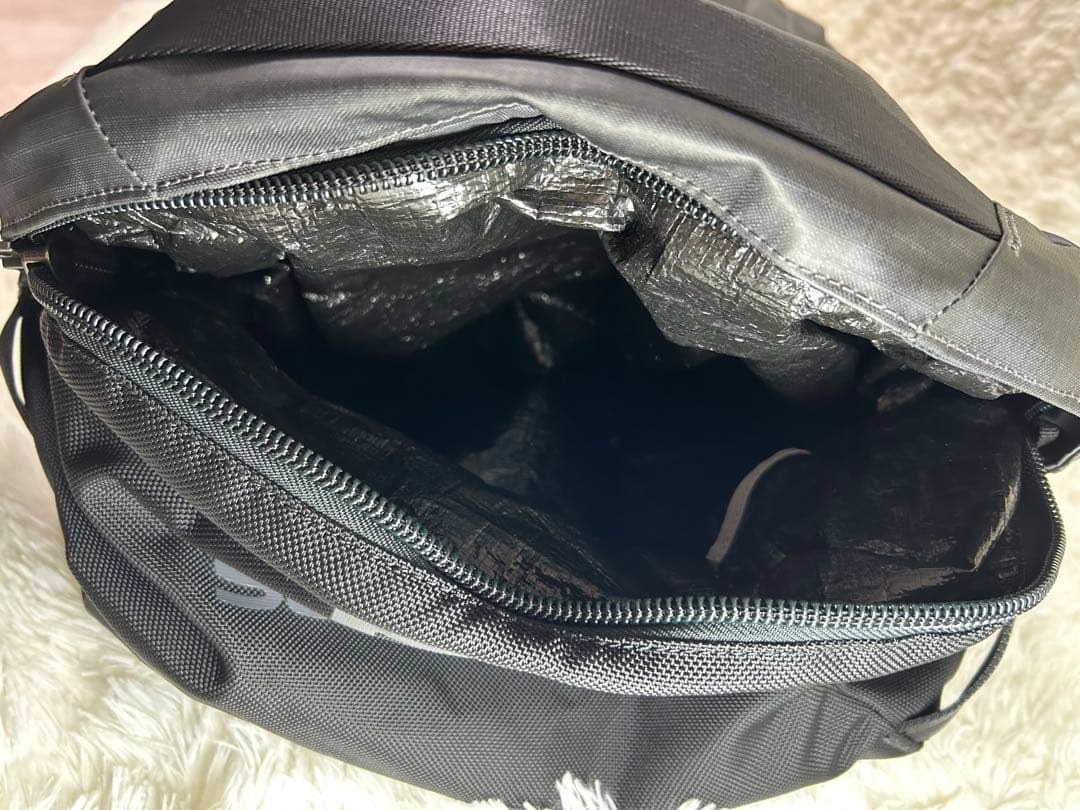 Salomon アウトライフ70L アウトライフ ダッフルバック旅行バッグ