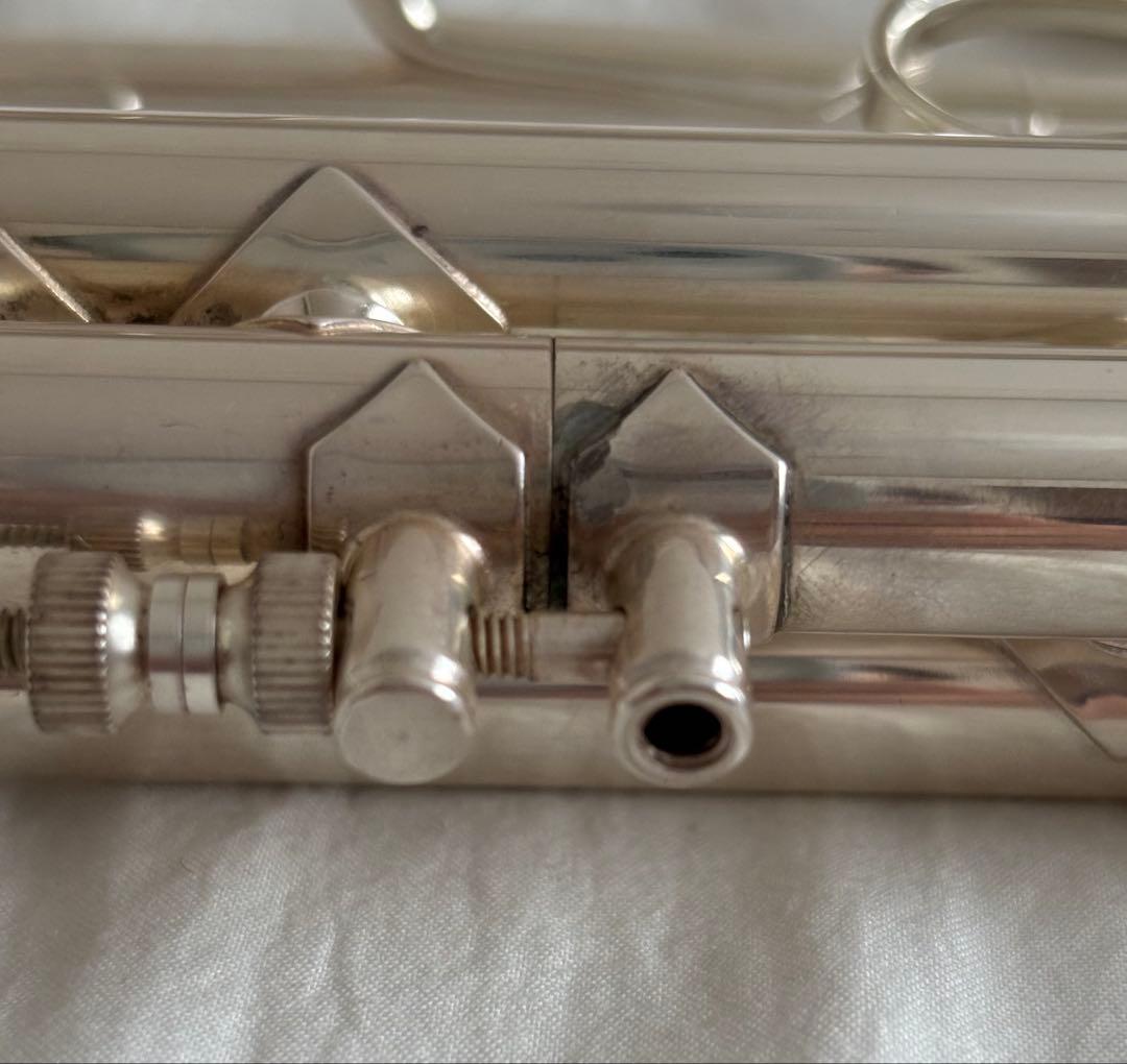 トランペット 〈Bach Stradivarius 37 180MLS 〉