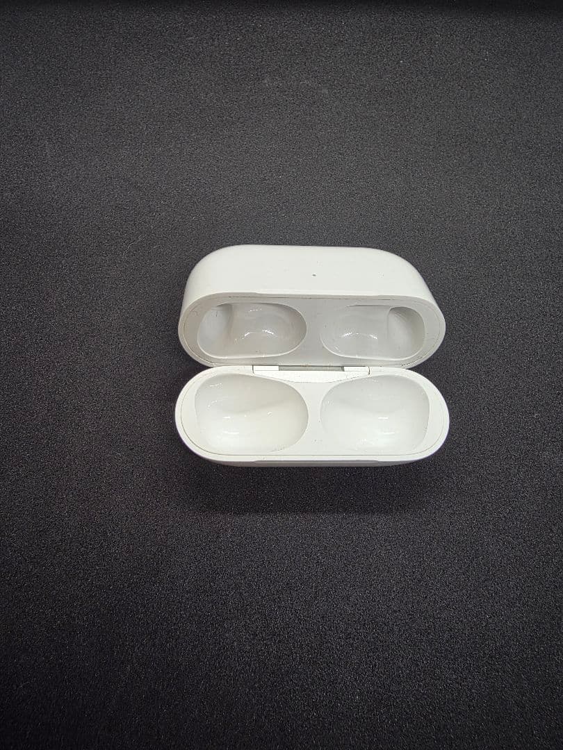 Apple AirPods Pro 第2世代（MagSafe充電ケース付き）