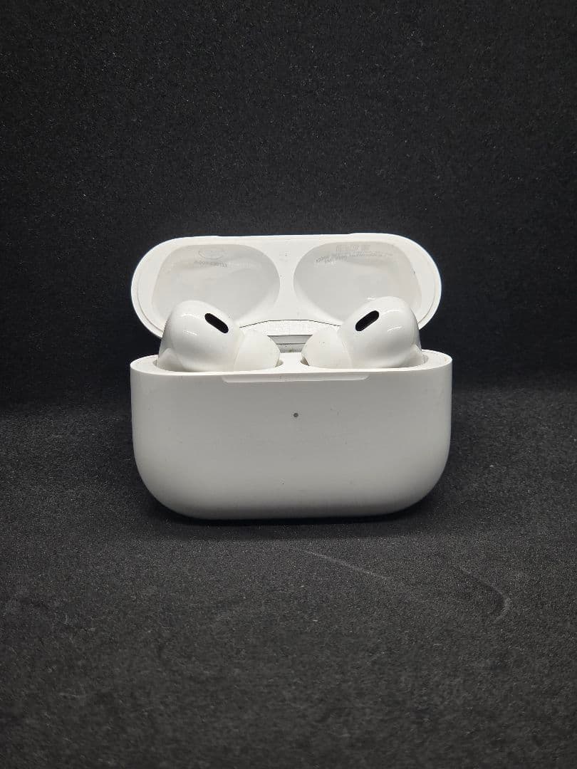 Apple AirPods Pro 第2世代（MagSafe充電ケース付き）