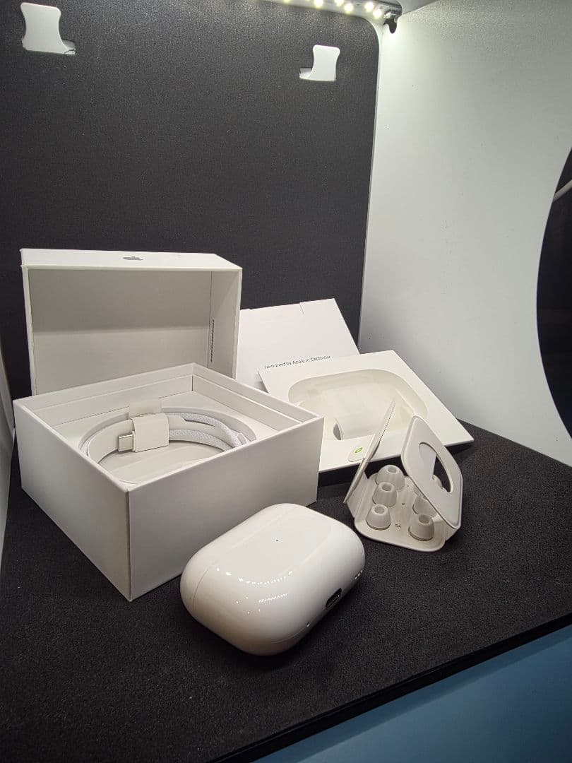 Apple AirPods Pro 第2世代（MagSafe充電ケース付き）