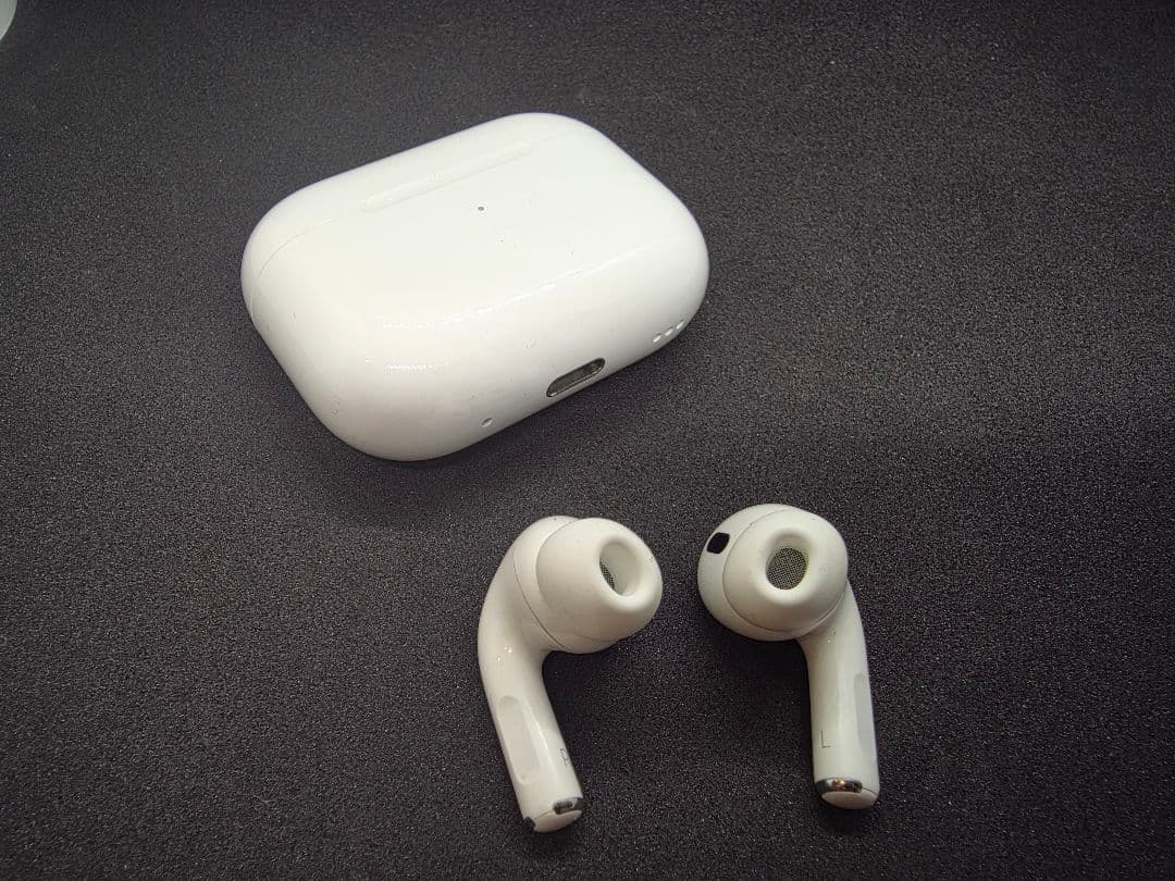 Apple AirPods Pro 第2世代（MagSafe充電ケース付き）