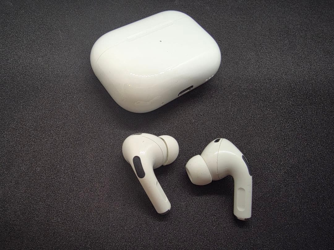 Apple AirPods Pro 第2世代（MagSafe充電ケース付き）