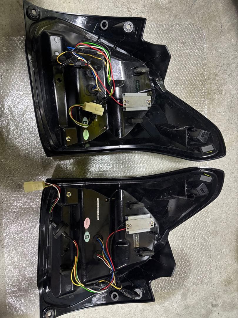 スイフトスポーツ ZC33S ヴァレンティ LEDテールランプ　左右セット