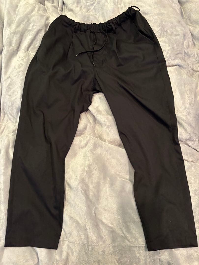 パンツ ultimex one tuck tapered easy pants