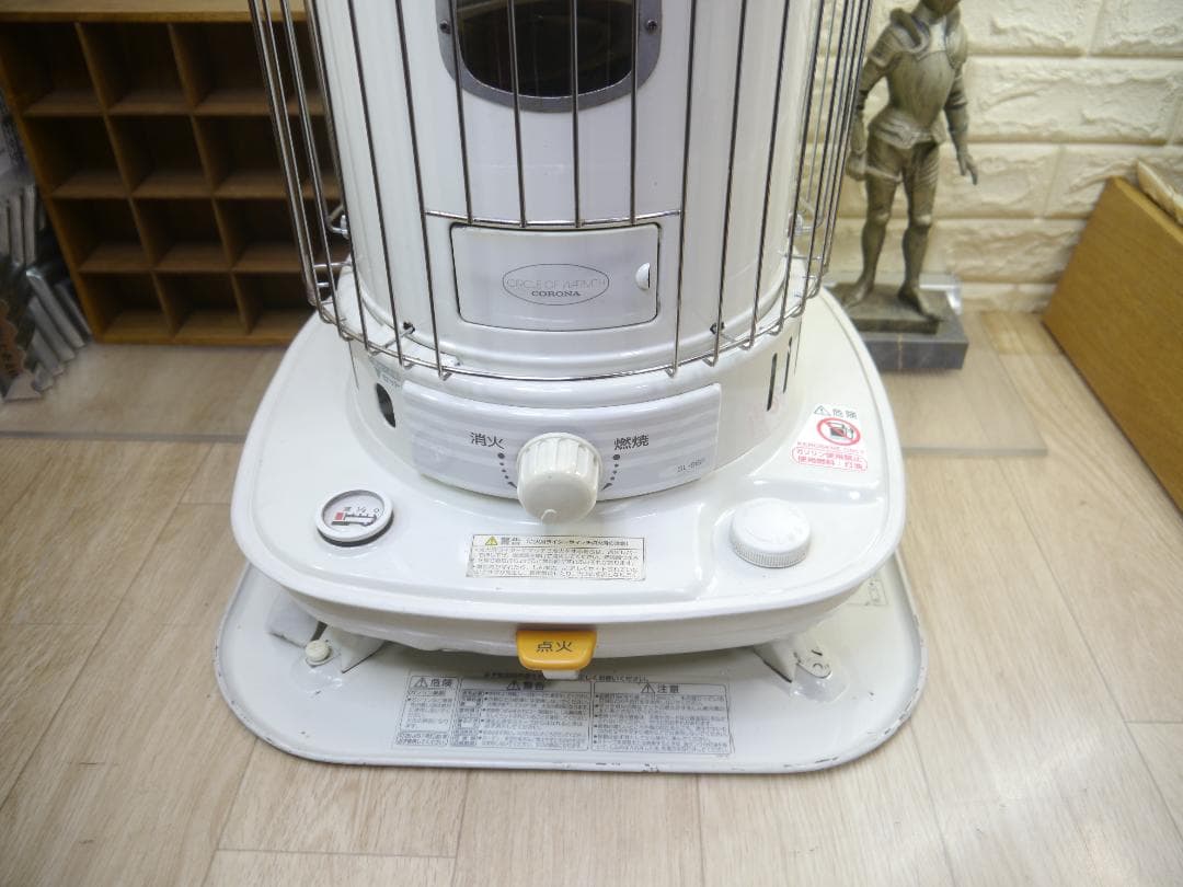 機構良好、外観・・・◆2013年。コロナ　石油ストーブ ホワイト 安全ガード付き