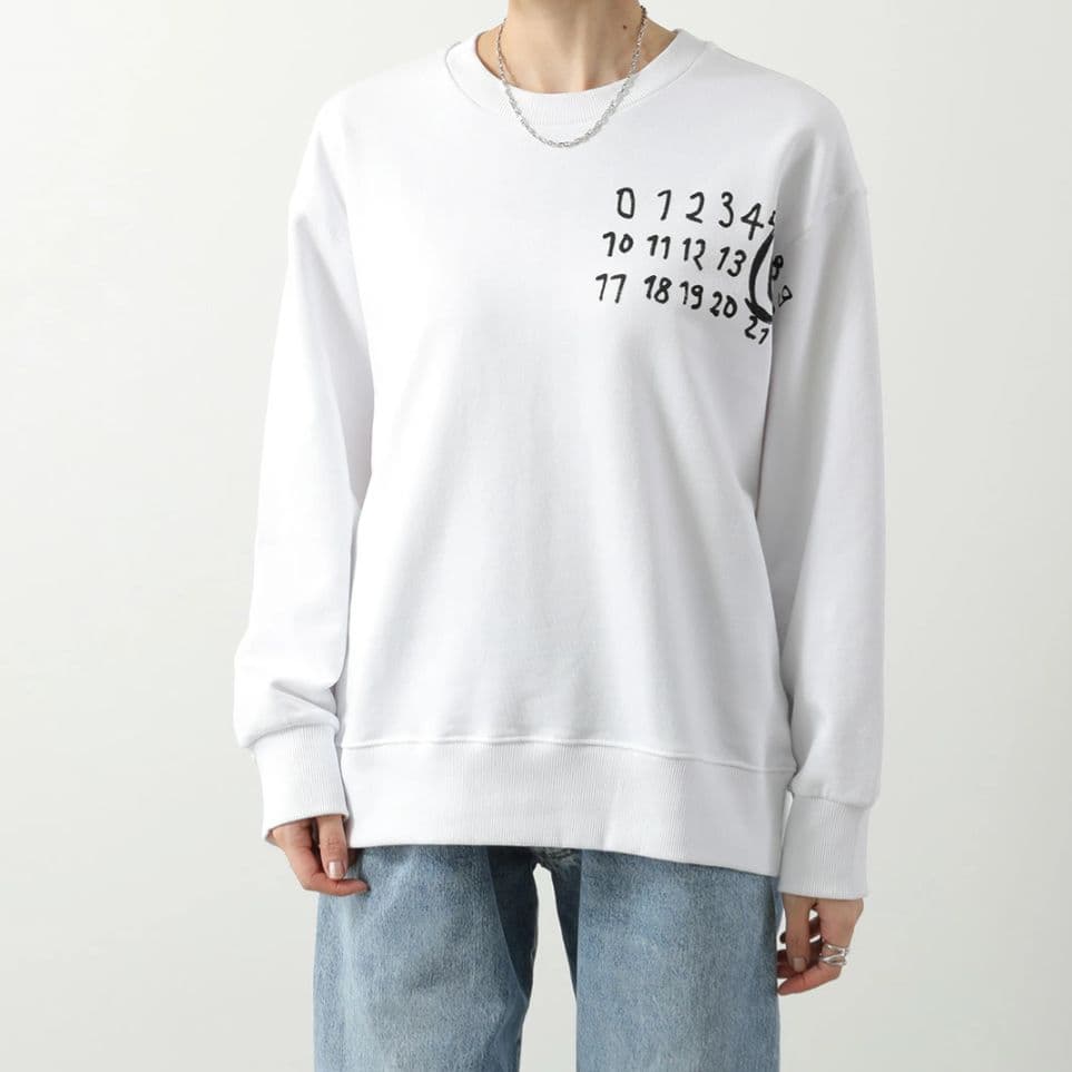 MM6 ロゴスウェット（ホワイト）