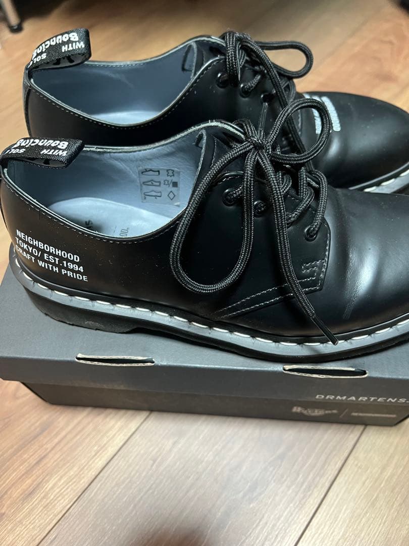 NEIGHBORHOOD × DR. MARTENS