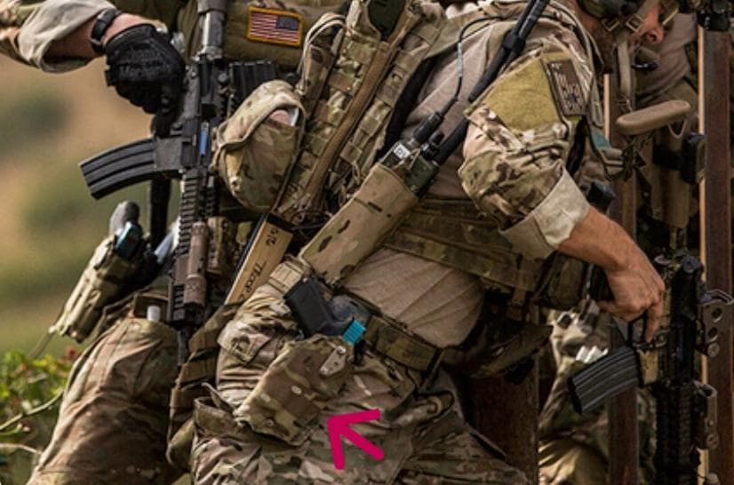 ト*ー様 サファリランド G19+ライト用6354DOホルスター/QLS19付フ