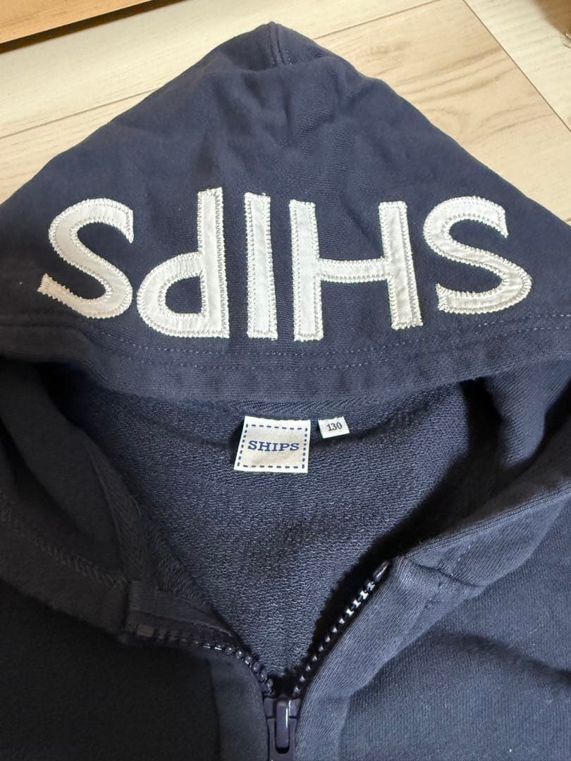 ネイビー♡パーカー♡フードロゴ