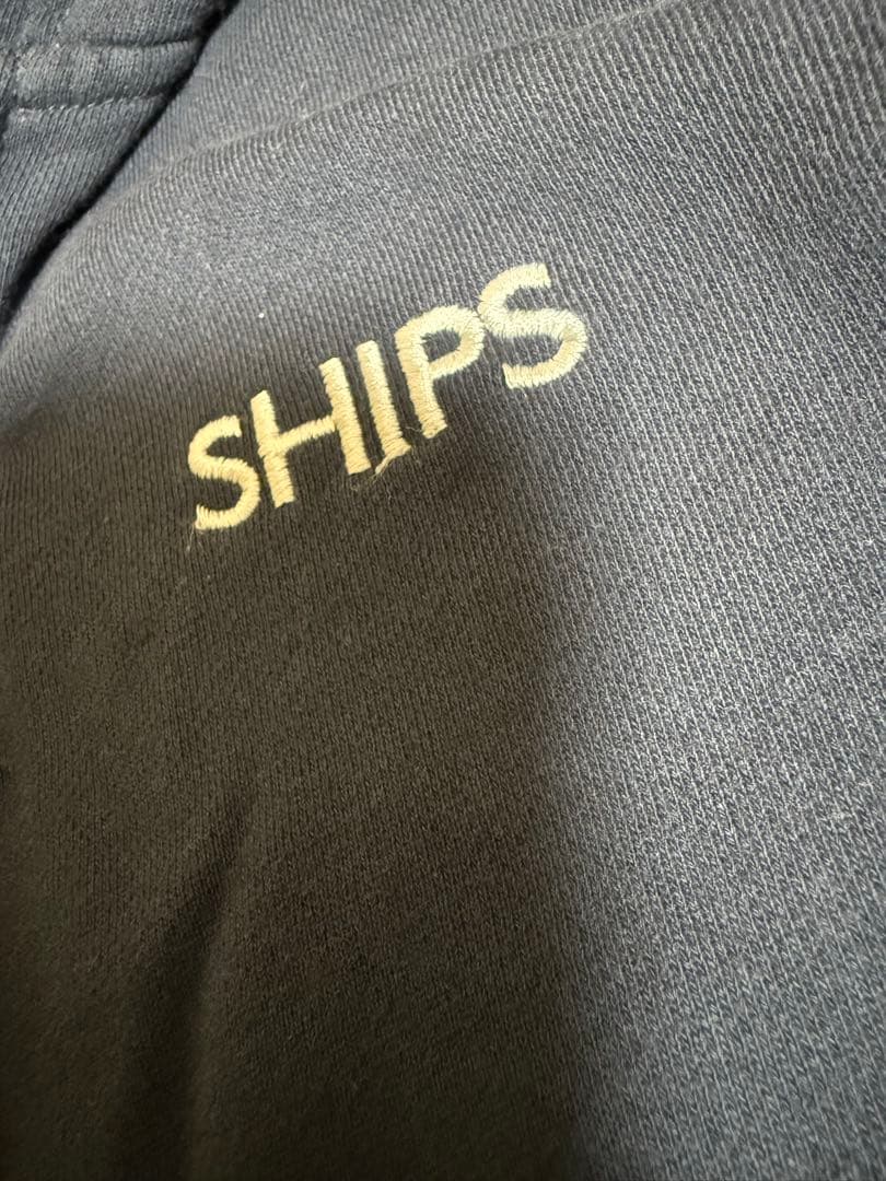 ネイビー♡パーカー♡フードロゴ