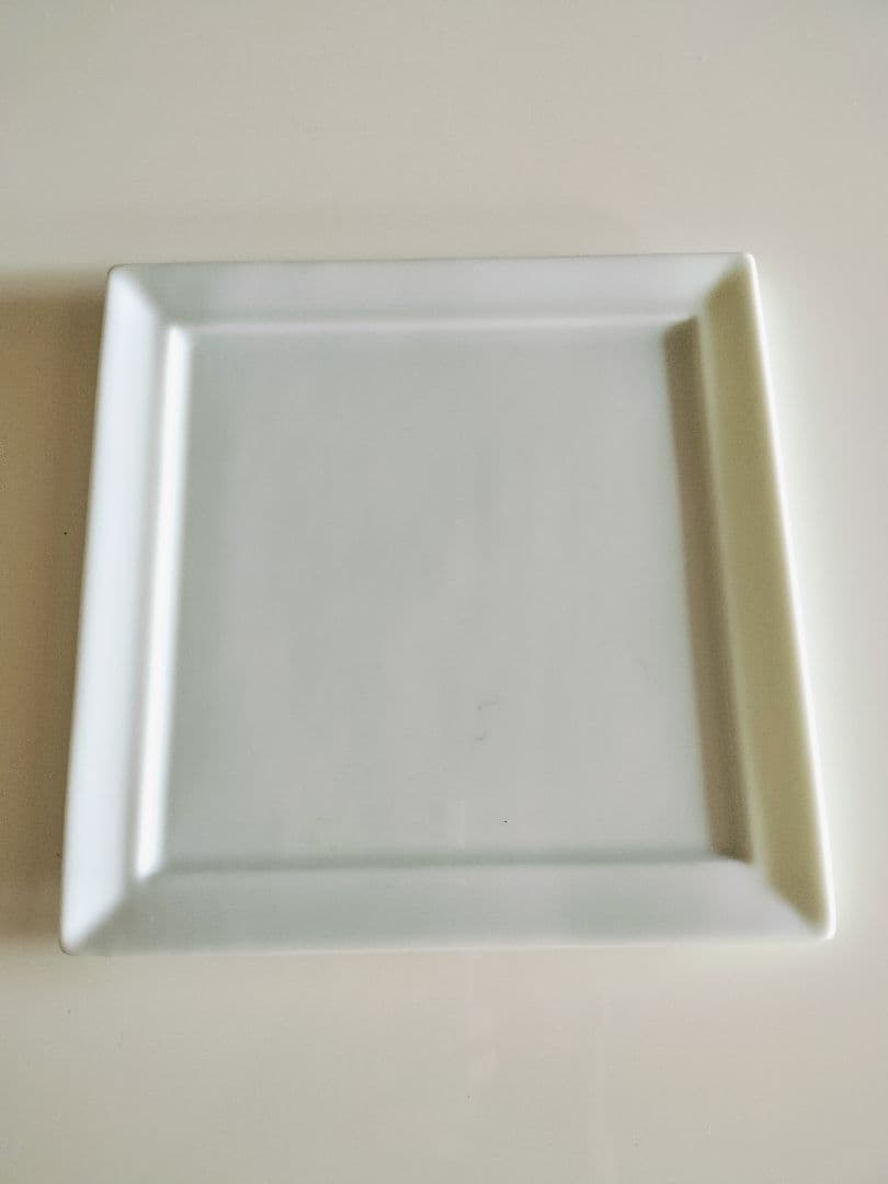 ベルナルド 四角皿 ホワイト 約27cm