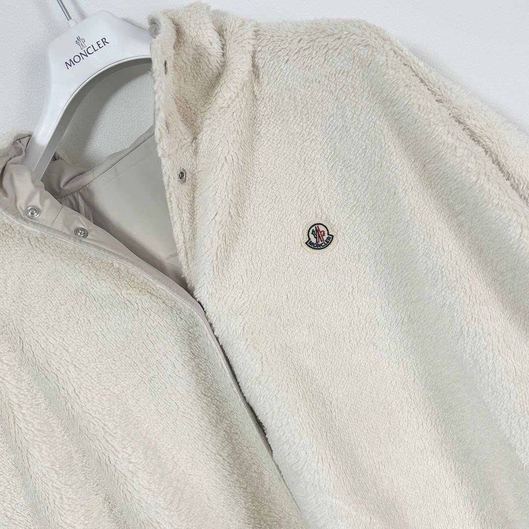 MONCLER フード付きリバーシブルベージュポンチョ新品　未使用　タグ付