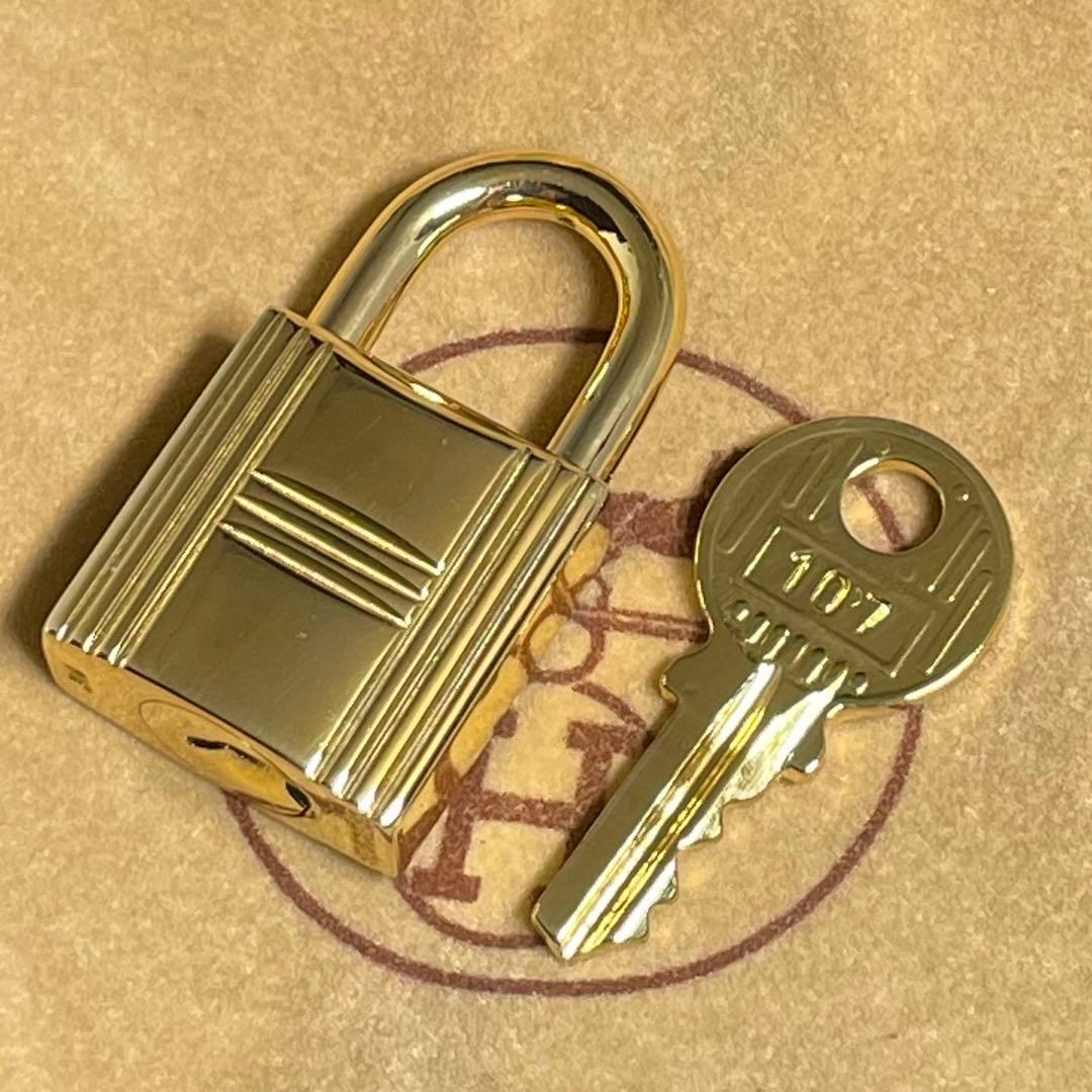 【美品】エルメス K24ゴールドメッキ パドロック カデナ リペア品 107番