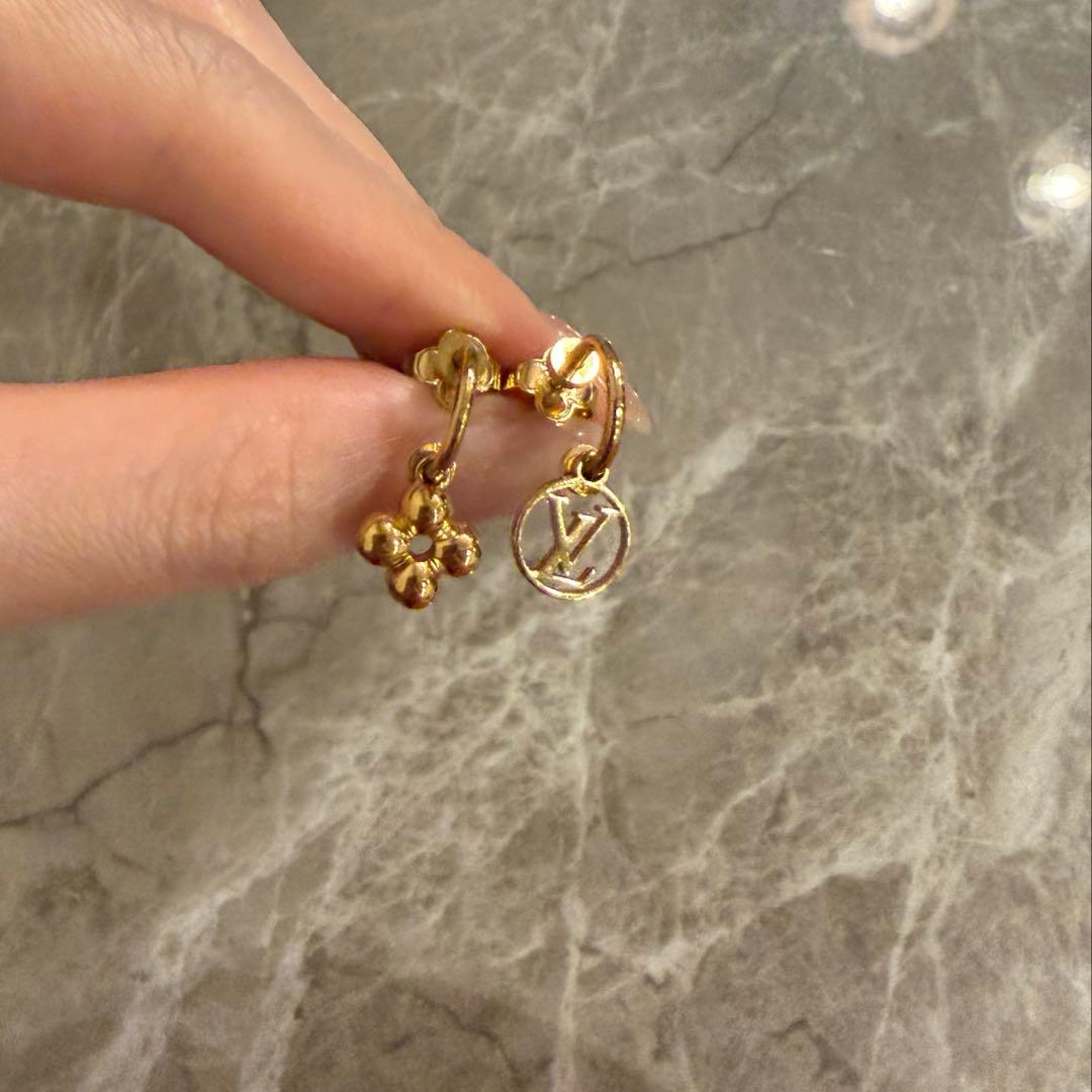 ルイヴィトン ブルーミング ピアス LV