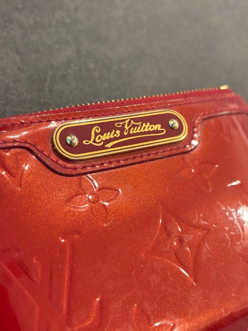Louis Vuitton レッドキーリング　ヴェルニ　ケース