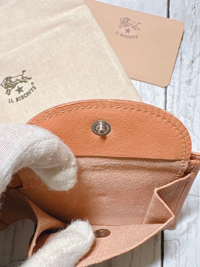 新品 イルビゾンテ ☆大人気☆ 二つ折り財布 ナチュラル