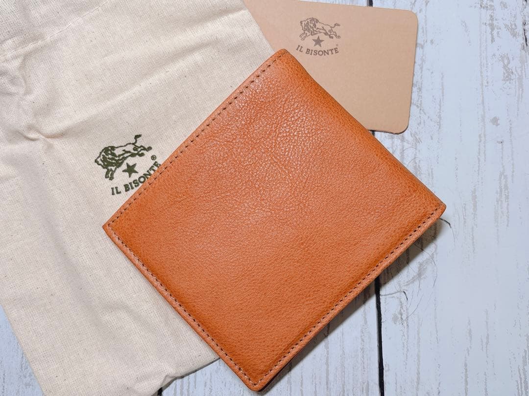 新品 イルビゾンテ ☆大人気☆ 二つ折り財布 ナチュラル