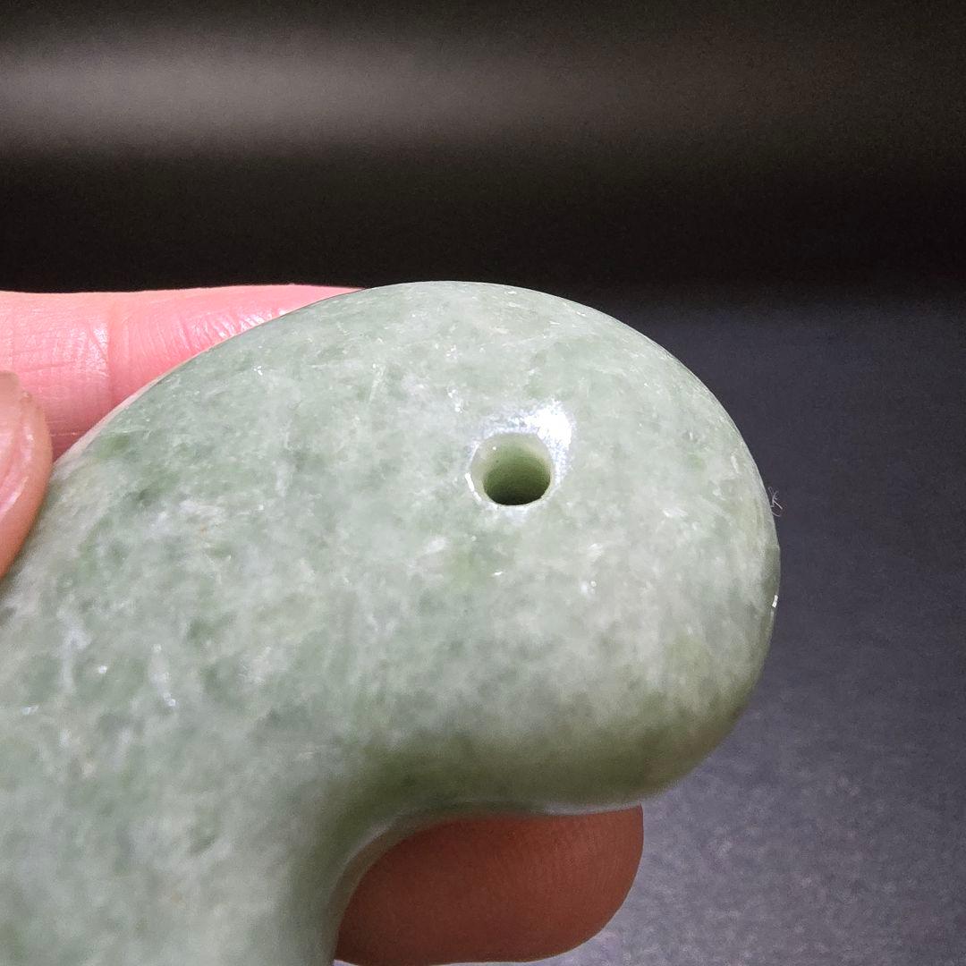 3 翡翠　天然　大型　勾玉　天然石　レア物　ヒスイ　天然石　鉱物　勾玉