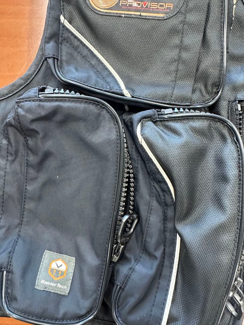 値下げ　プロバイザー　PROVISOR フィッシング　鮎ベスト 渓流ベスト　黒