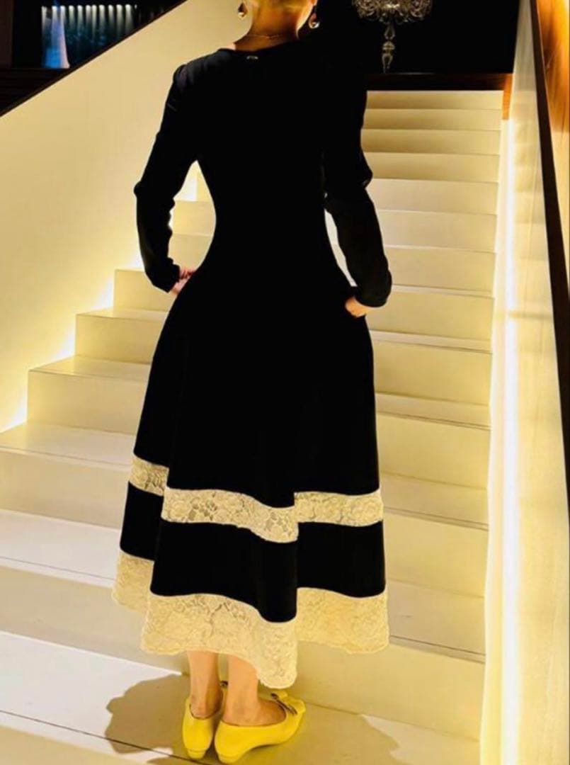 ジェンヌ JENNE レース切り替えカットソーワンピース　Sサイズ 極美品