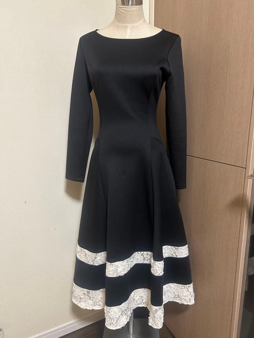 ジェンヌ JENNE レース切り替えカットソーワンピース　Sサイズ 極美品