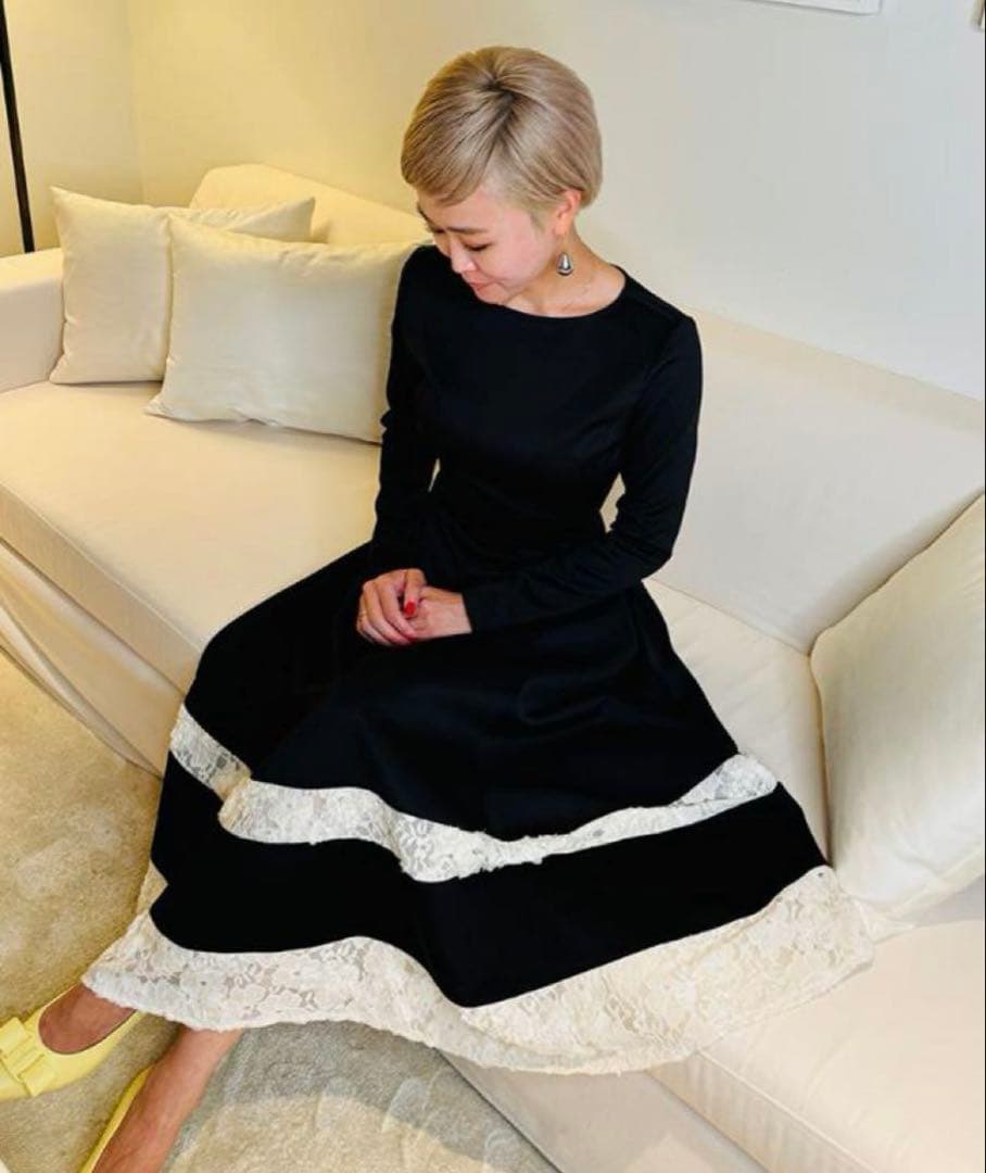 ジェンヌ JENNE レース切り替えカットソーワンピース　Sサイズ 極美品