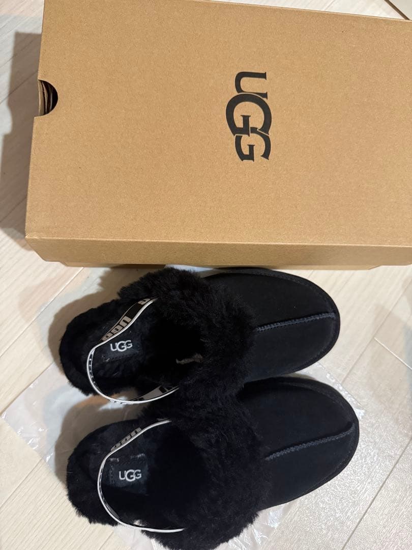 UGG Australia 22.5㎝　ムートン　スリッパ　ファンケット