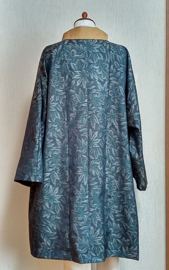 大島紬ロングコート／ラグラン袖 　　　　フリーサイズ