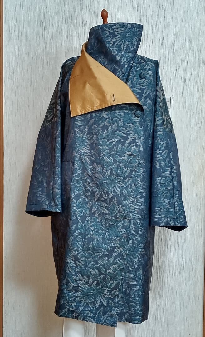 大島紬ロングコート／ラグラン袖 　　　　フリーサイズ