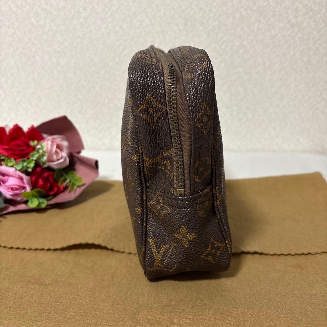 美品 LOUIS VUITTON ルイヴィトン トゥルーストワレット23