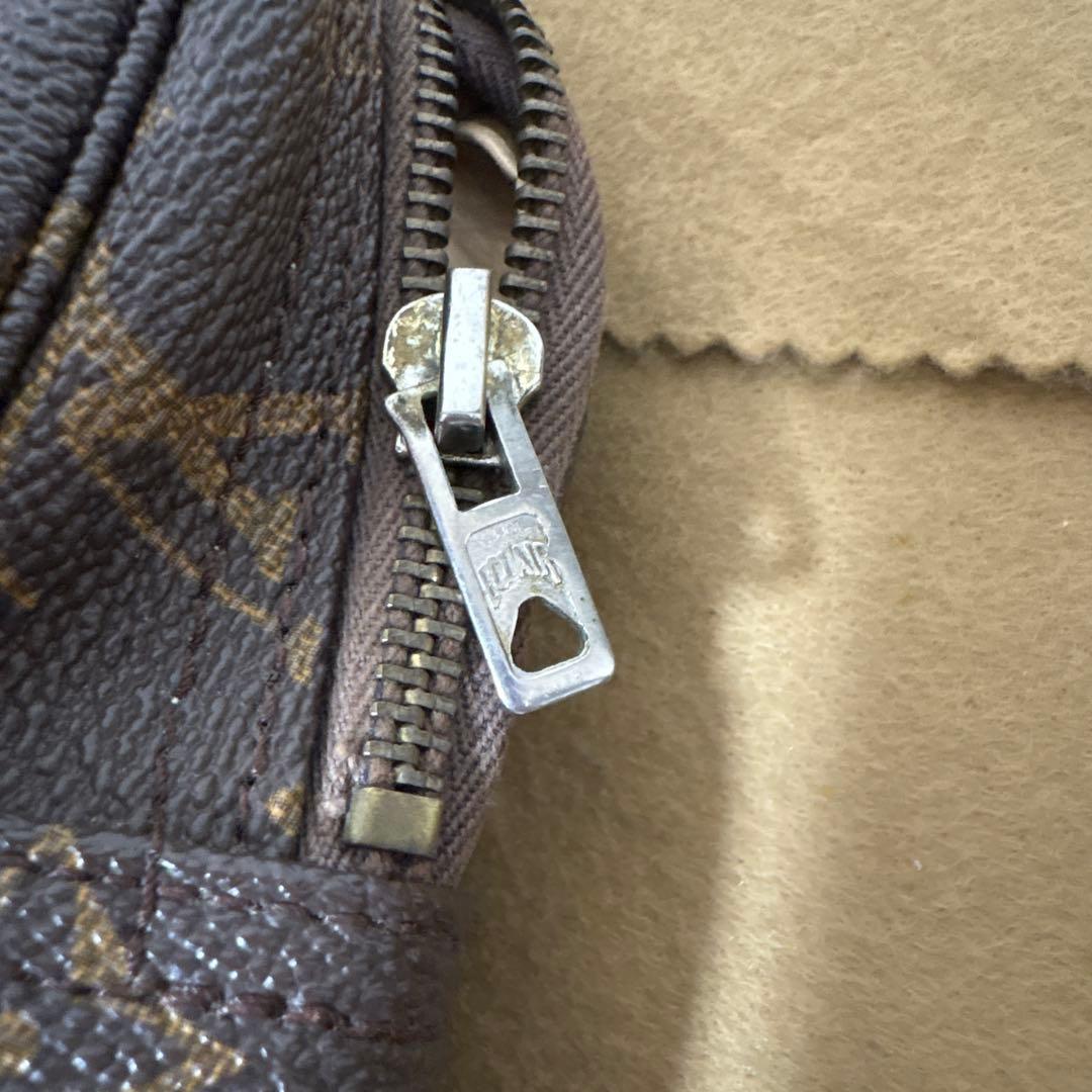 美品 LOUIS VUITTON ルイヴィトン トゥルーストワレット23