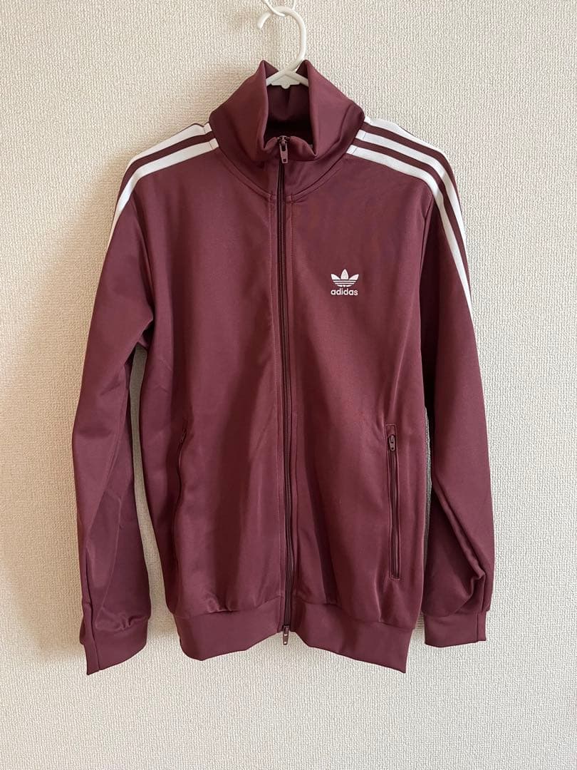 adidas バーガンディ ジップアップジャージ
