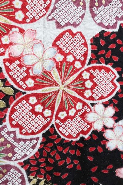 美品 振袖 赤 銀通し 桜花 金彩 身丈171cm お洒落 フォーマル 成人式
