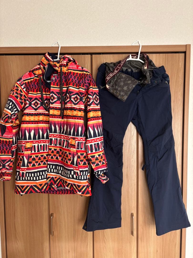スノーボードウェア　上下セット